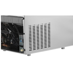 Dynasteel Tuščiavidurių Ledo Kubelių Mašina - 80 kg: Aukšta Kokybė ir Optimalus Našumas