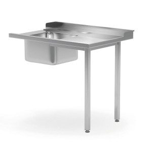 Krovimo stalas indaplovės su kriaukle kairėje.