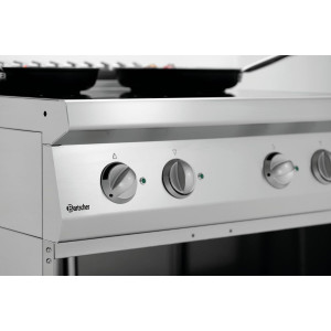 Keturių zonų indukcijos krosnelė su pagrindu Serijos 700